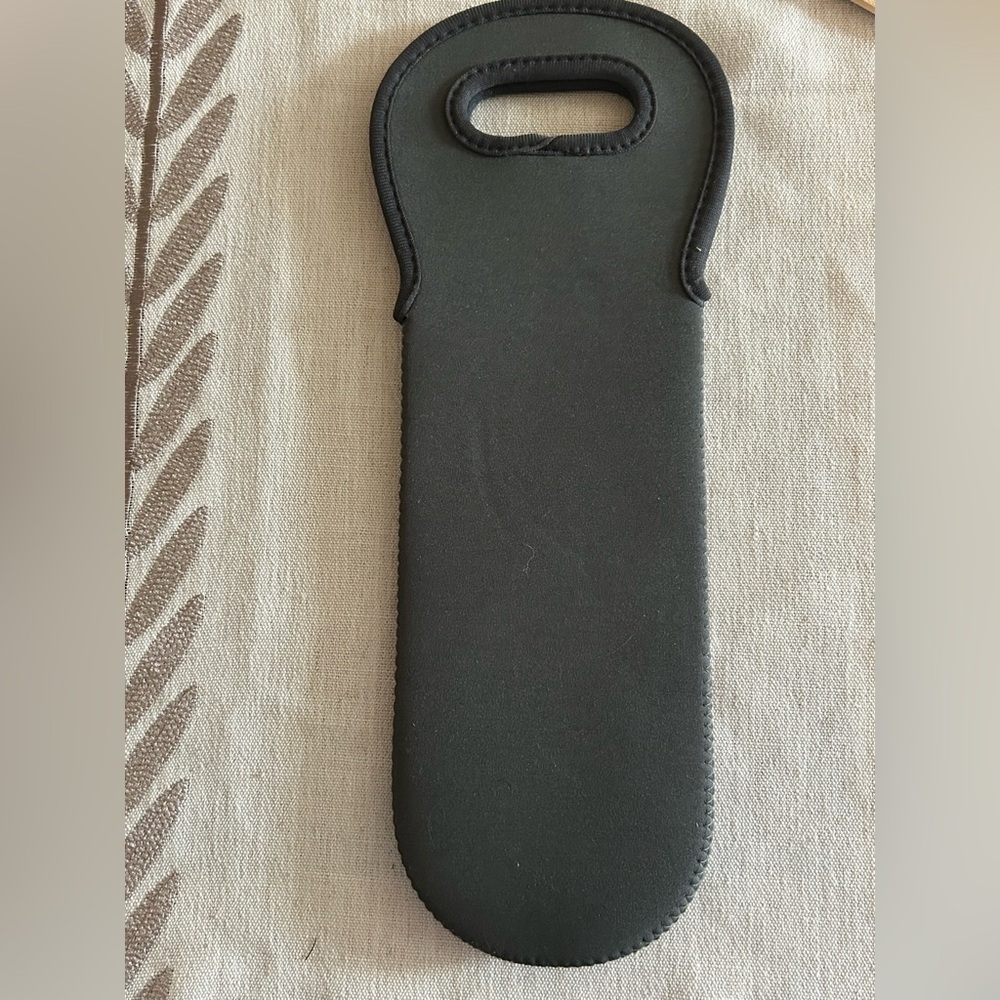 Pickle Ballin’ Neoprene Insulated Wine Gift Bag Or Pickleball Ball Holder - Picture 2 of 5